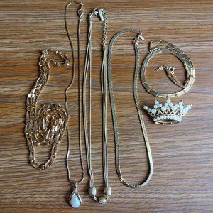 Vintage Gold Tone Jewelry Lot  Necklaces Brooch Trifari Monet Napier Avon